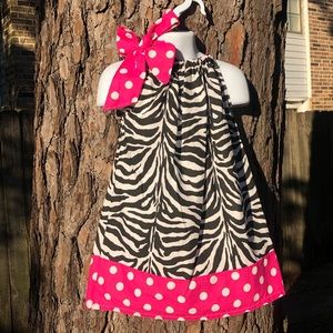 Handmade girl’s dress 👗